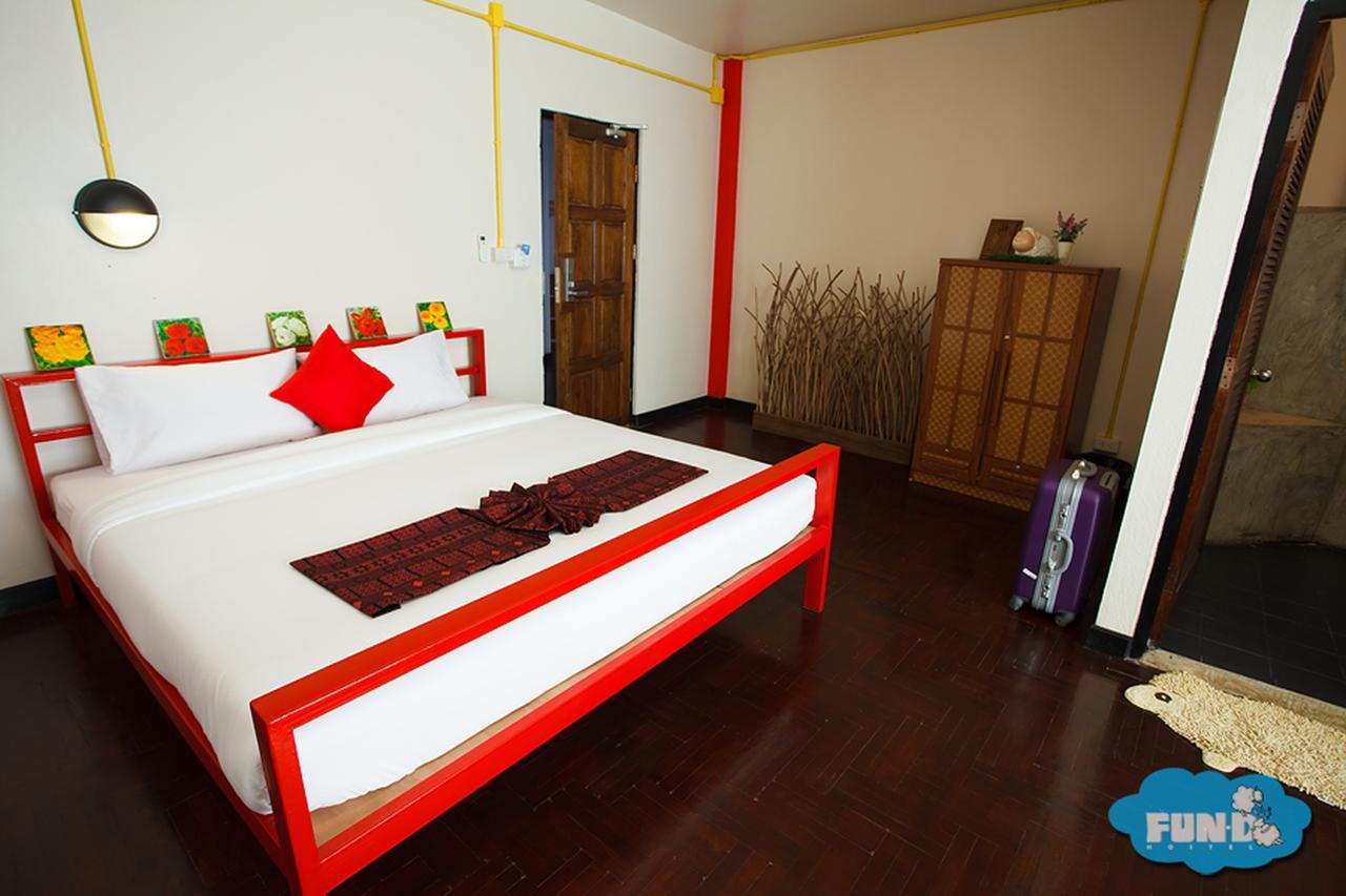 Fun-D Hostel Chiang Rai Exteriör bild